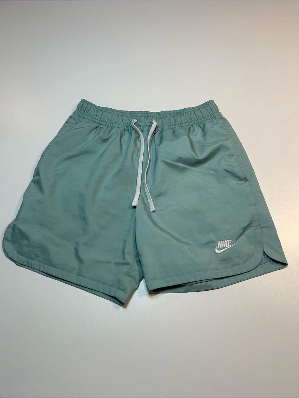 Nike Mint Green Club Woven Flow Lined Athletic Gym Training Shorts